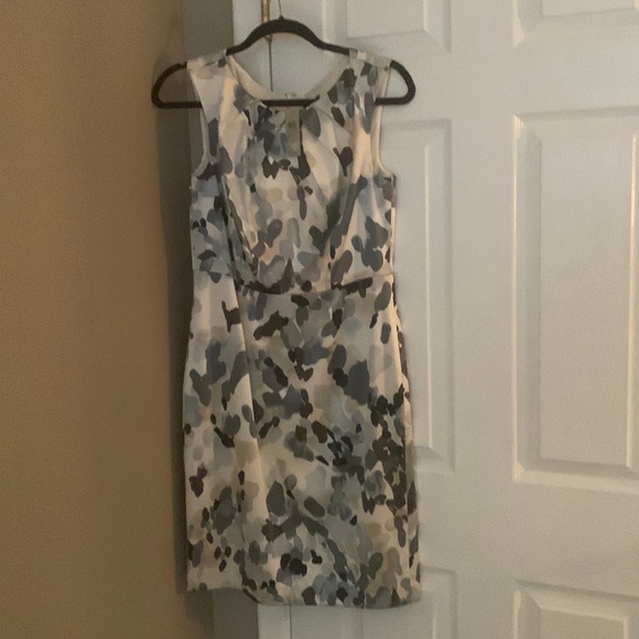 NWT new with tags, Ann Taylor Silk mid length dress - Picture 4 of 9